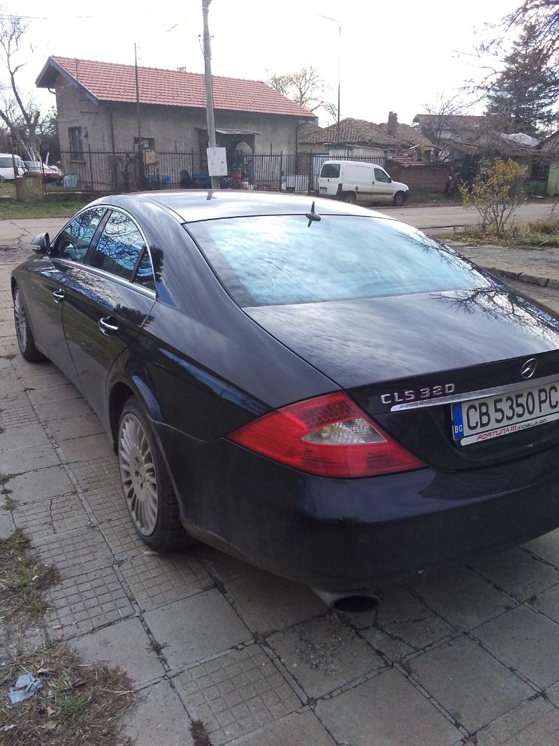 Mercedes-Benz CLS 320 3.2д - изображение 4