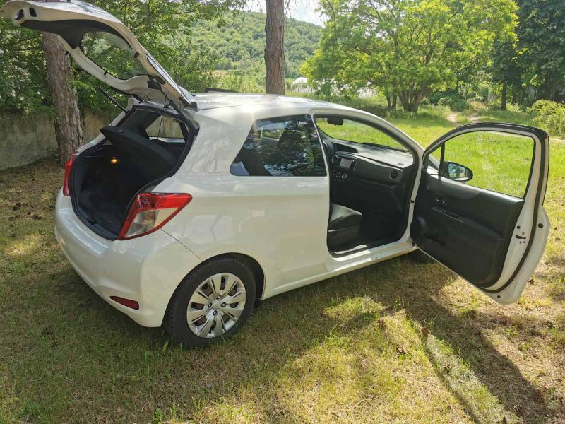 Toyota Yaris 1.1 - изображение 9