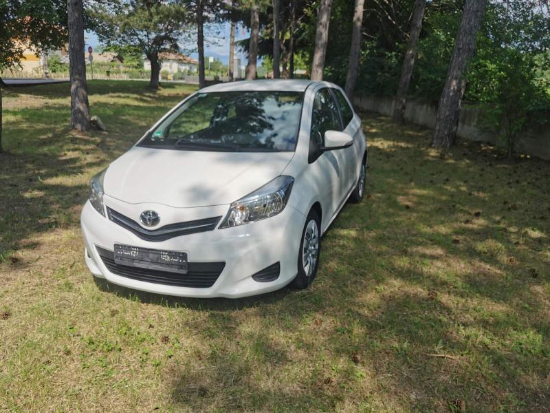 Toyota Yaris 1.1 - изображение 10