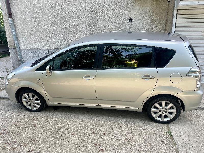 Toyota Corolla verso 1.8 I - изображение 2