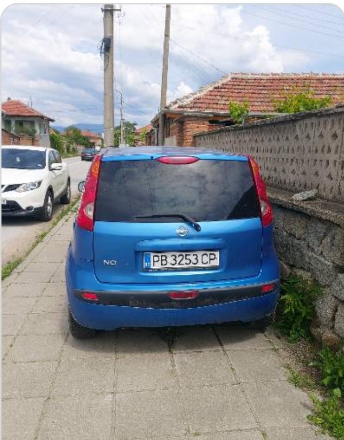 Nissan Note 1.6 - изображение 2