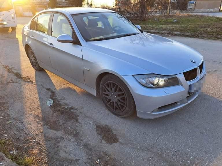 BMW 320 2.0д - изображение 5