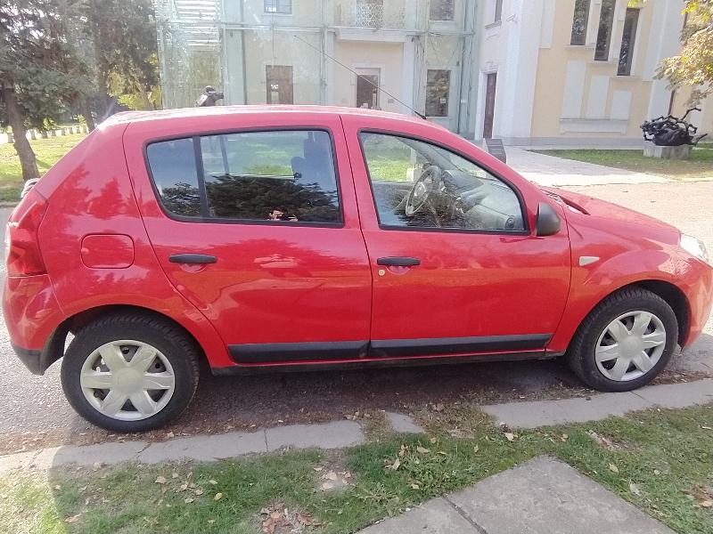 Dacia Sandero 1.4 MPI - изображение 3