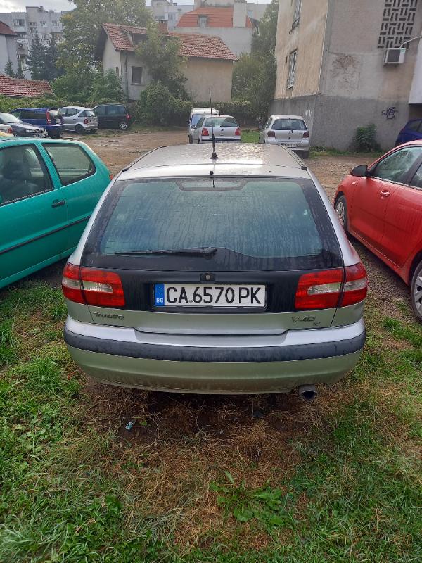 Volvo V40 1,8 бензин - изображение 4