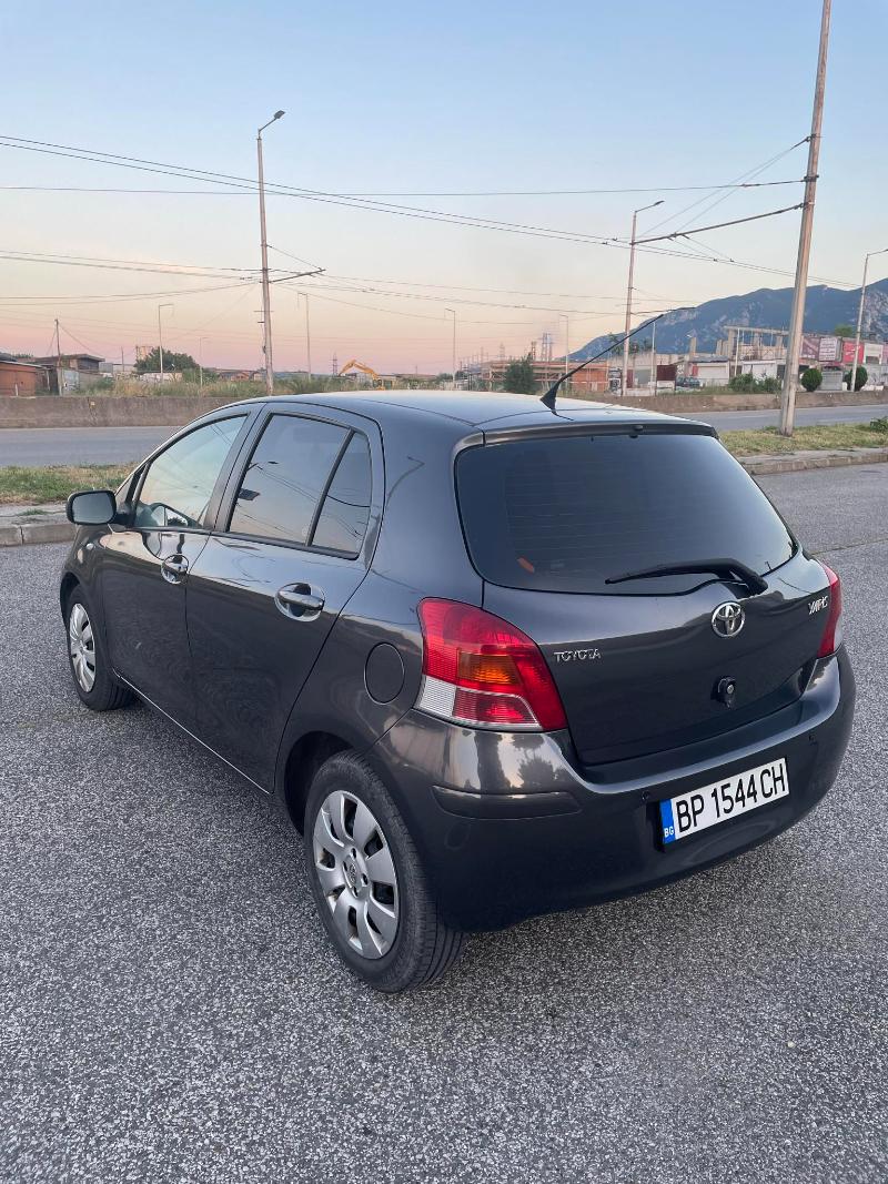 Toyota Yaris 1.3Газ Италия  - изображение 10