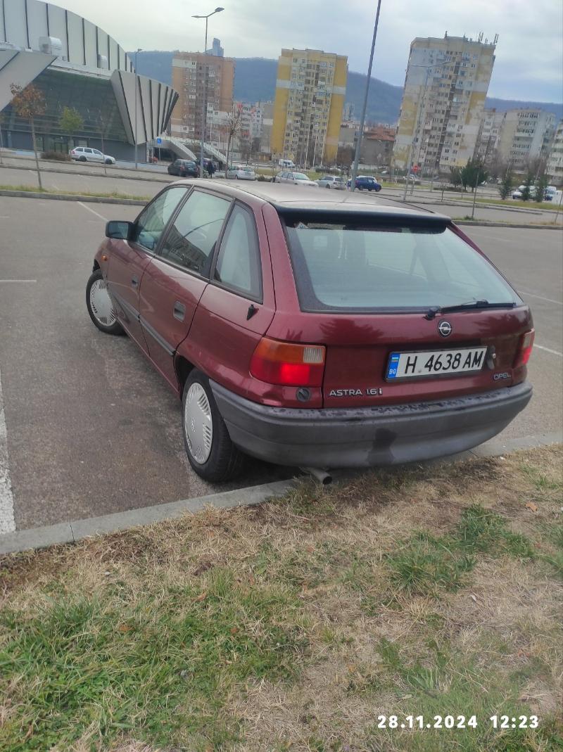 Opel Astra 1.6 i - изображение 3