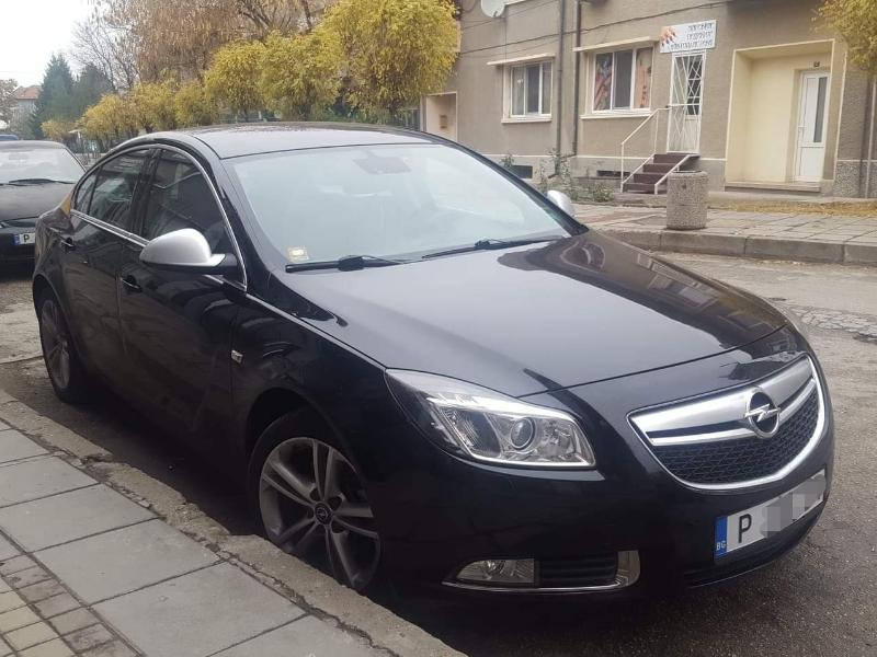 Opel Insignia 2.0 TURBO - изображение 2