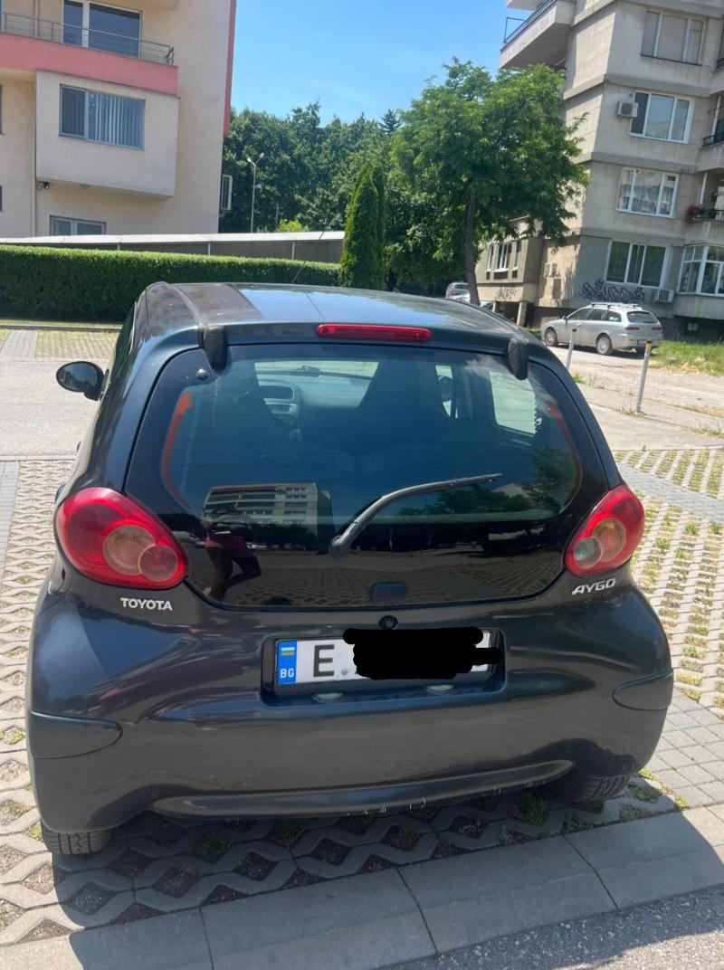 Toyota Aygo 1.0 - изображение 2