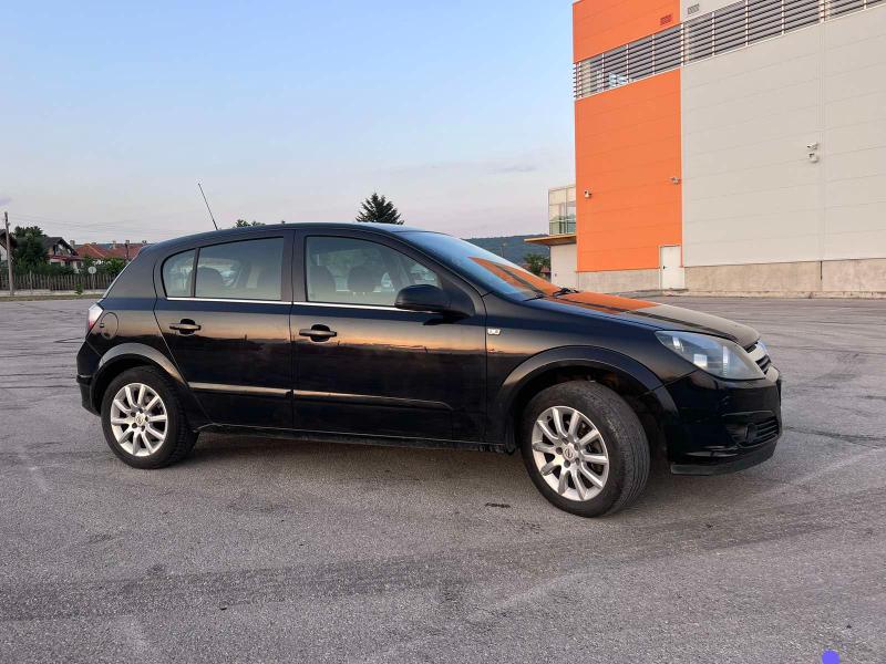 Opel Astra 1.8i - изображение 2