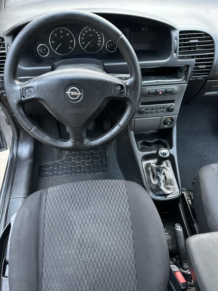 Opel Zafira 2.2 - изображение 3