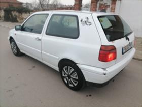 VW Golf 1.6