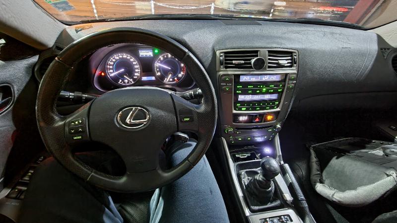 Lexus Is 220d - изображение 7