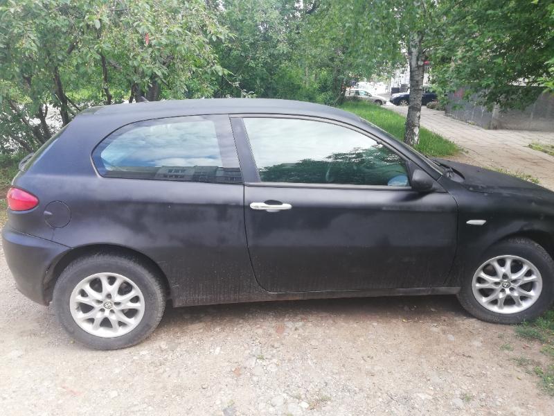 Alfa Romeo 147 1.6 - изображение 10