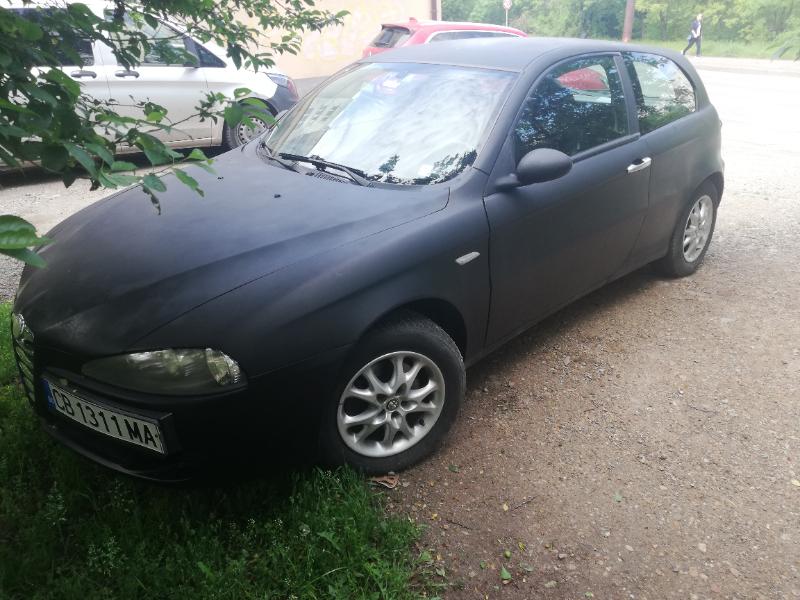 Alfa Romeo 147 1.6 - изображение 4