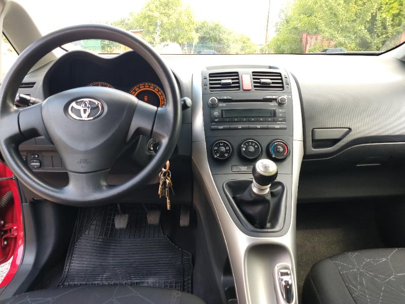 Toyota Auris VVT - i - изображение 10