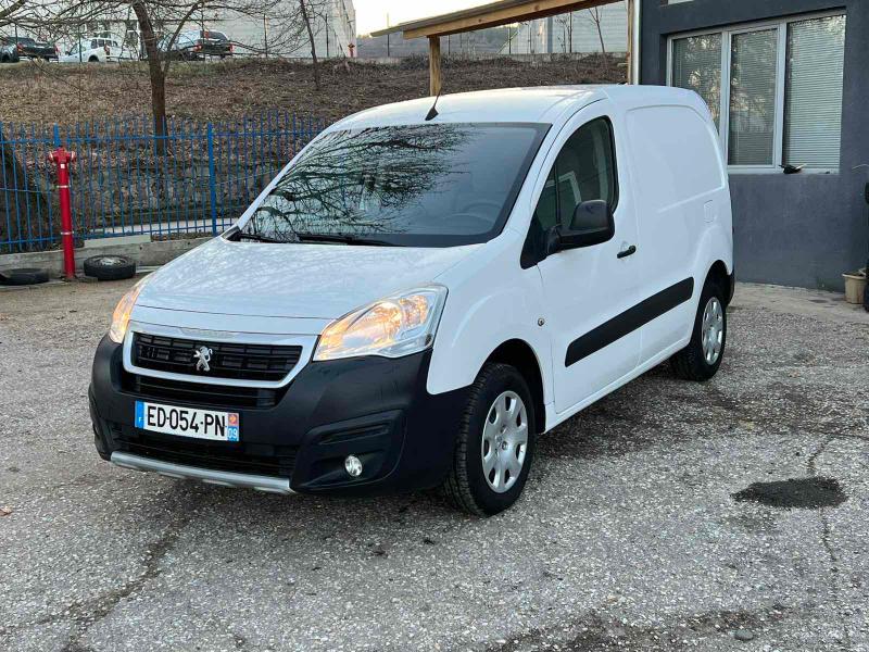 Peugeot Partner 1,6 HDI 90к.с. - изображение 4