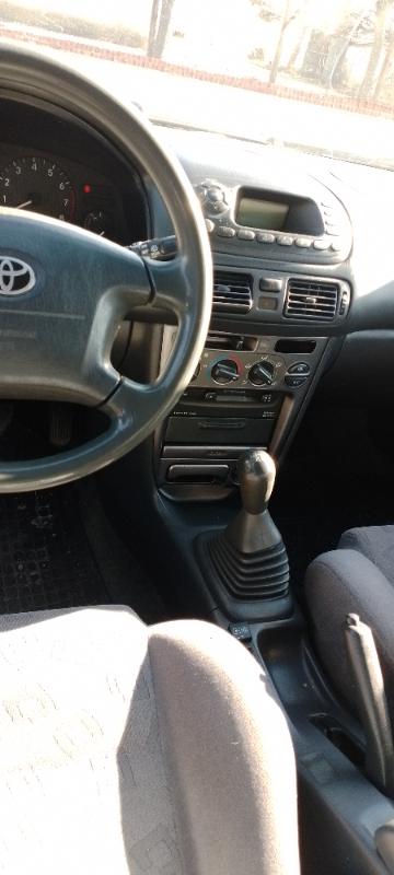 Toyota Corolla 1.4 vvti - изображение 2