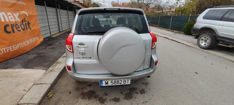 Toyota Rav4 2.2 tdi - изображение 3