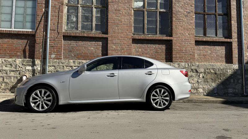 Lexus Is 2.2d - изображение 3