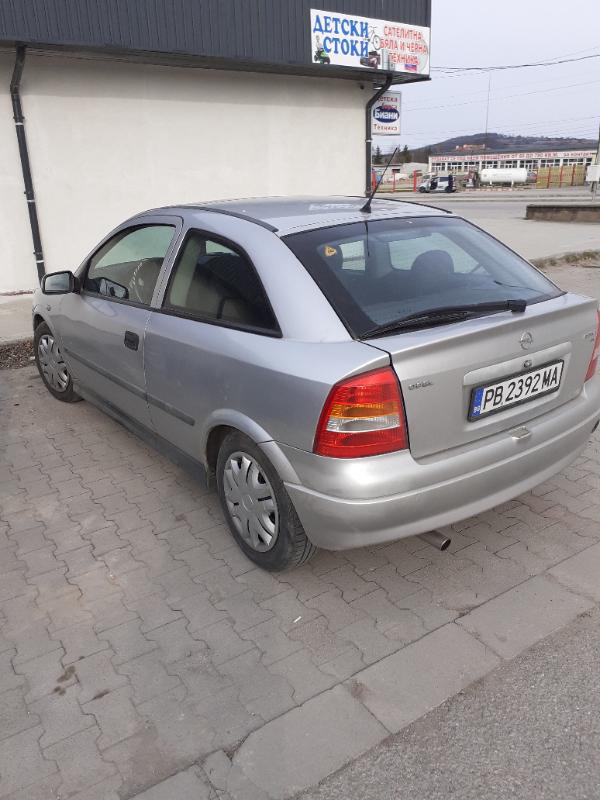 Opel Astra 1.6 - изображение 4