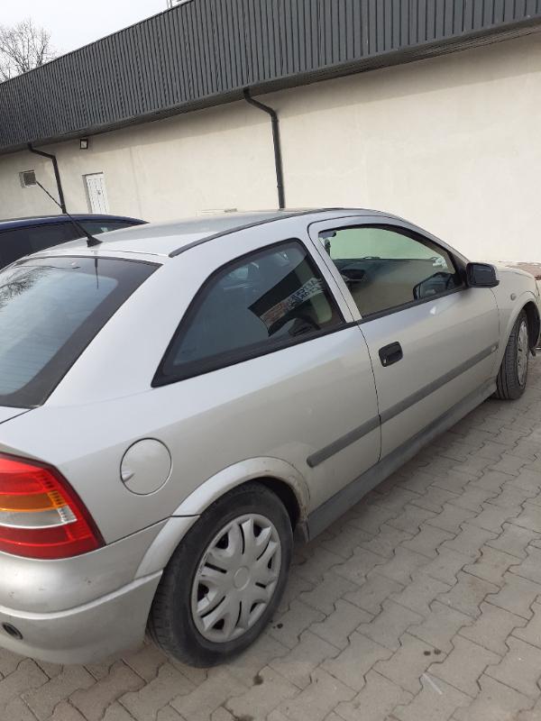 Opel Astra 1.6 - изображение 3