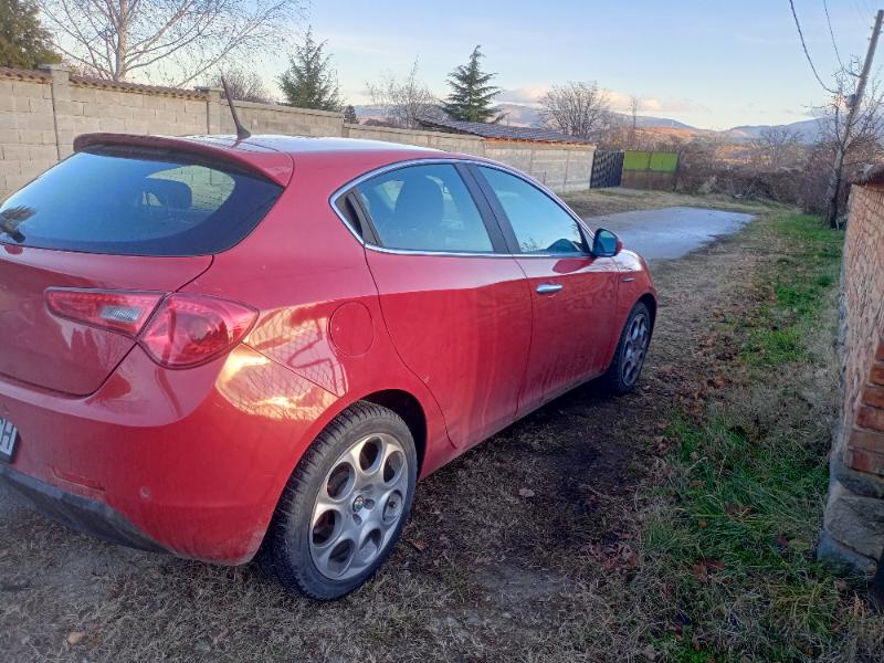 Alfa Romeo Giulietta 1.4 Т - изображение 3