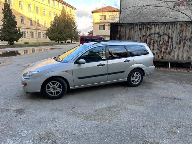 Ford Focus 1.8tddi - изображение 3