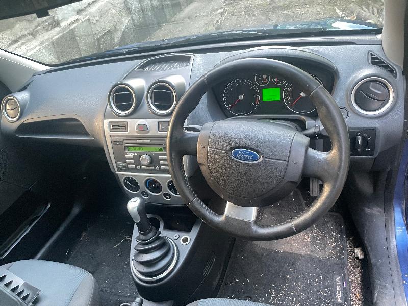 Ford Fiesta 1.25 - изображение 4