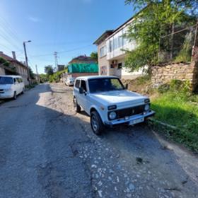 Обява за продажба на Lada Niva 1.7i ~7 000 лв. - изображение 1