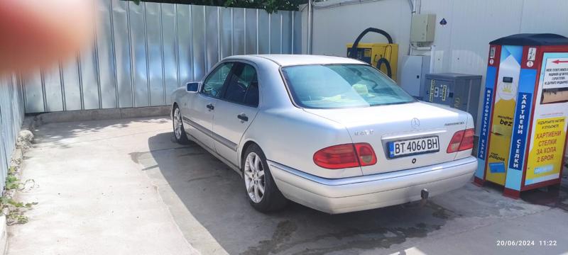 Mercedes-Benz E 250  - изображение 5