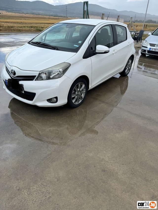 Toyota Yaris 2.2 - [1] 