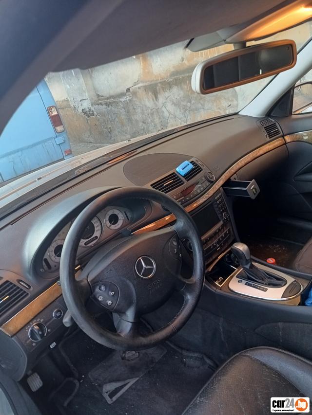 Mercedes-Benz E 320 - [1] 