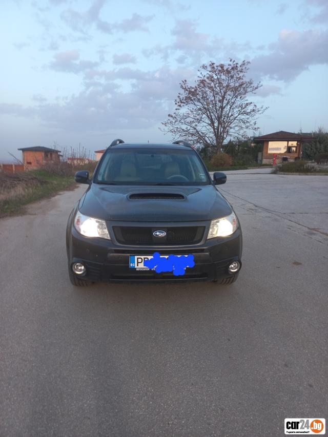 Subaru Forester - [1] 