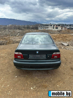     BMW 520 136.    