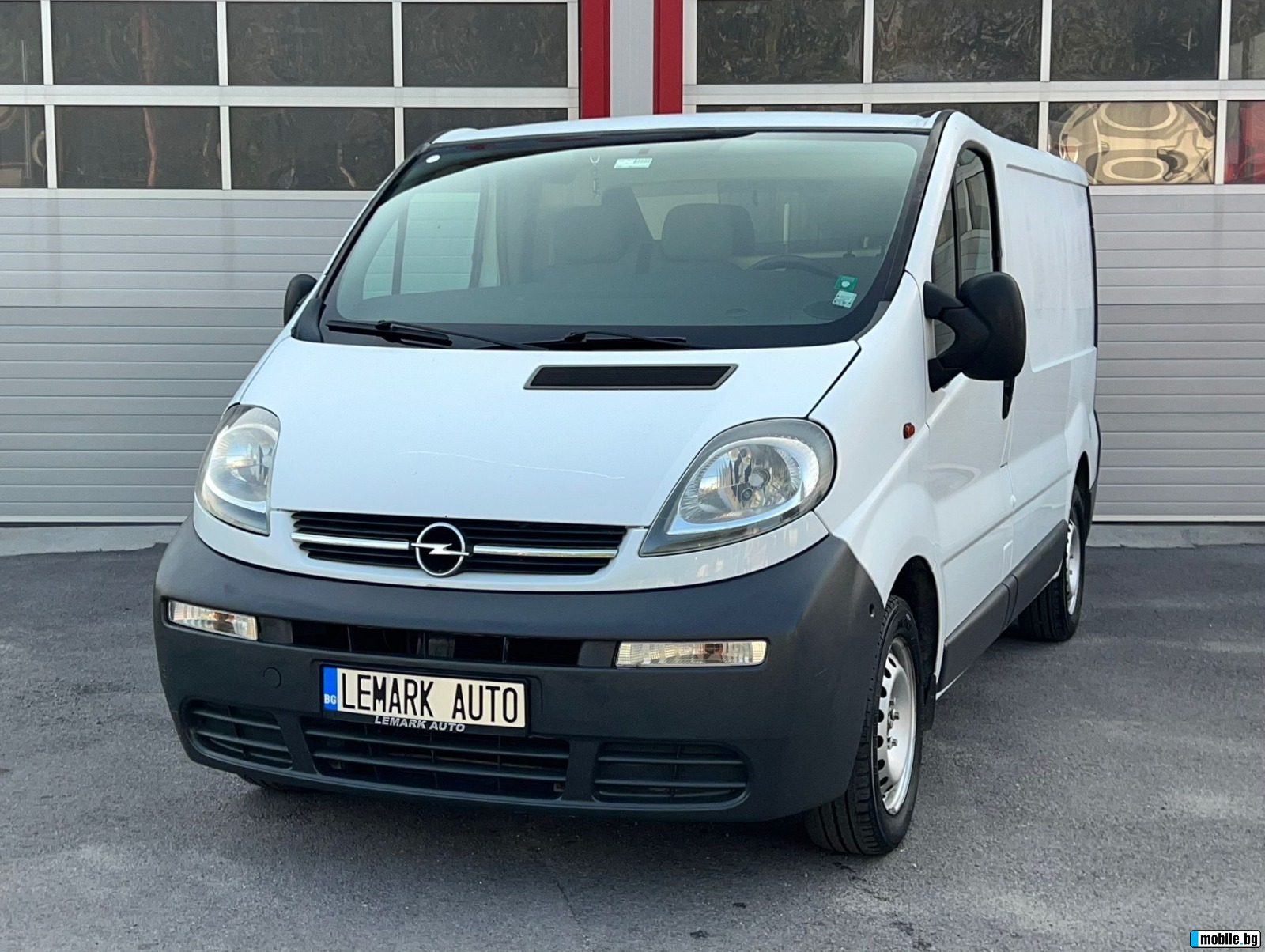 Opel Vivaro 1.9D KLIMATIK NAVI | Mobile.bg   4