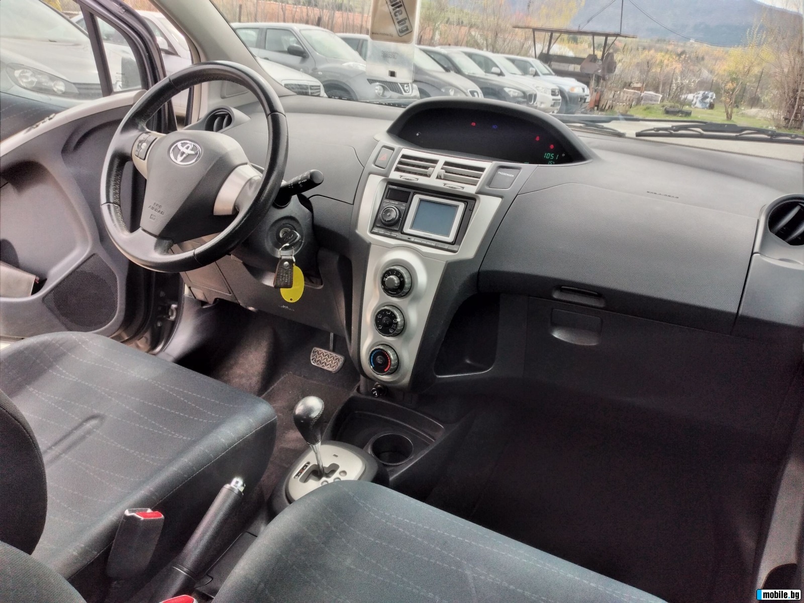 Toyota Yaris 1.3vvti  | Mobile.bg   9