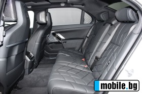 BMW i7 M70/ xDrive/ THEATRE SCREEN/ CARBON/ B&W/ PANO/  | Mobile.bg   16