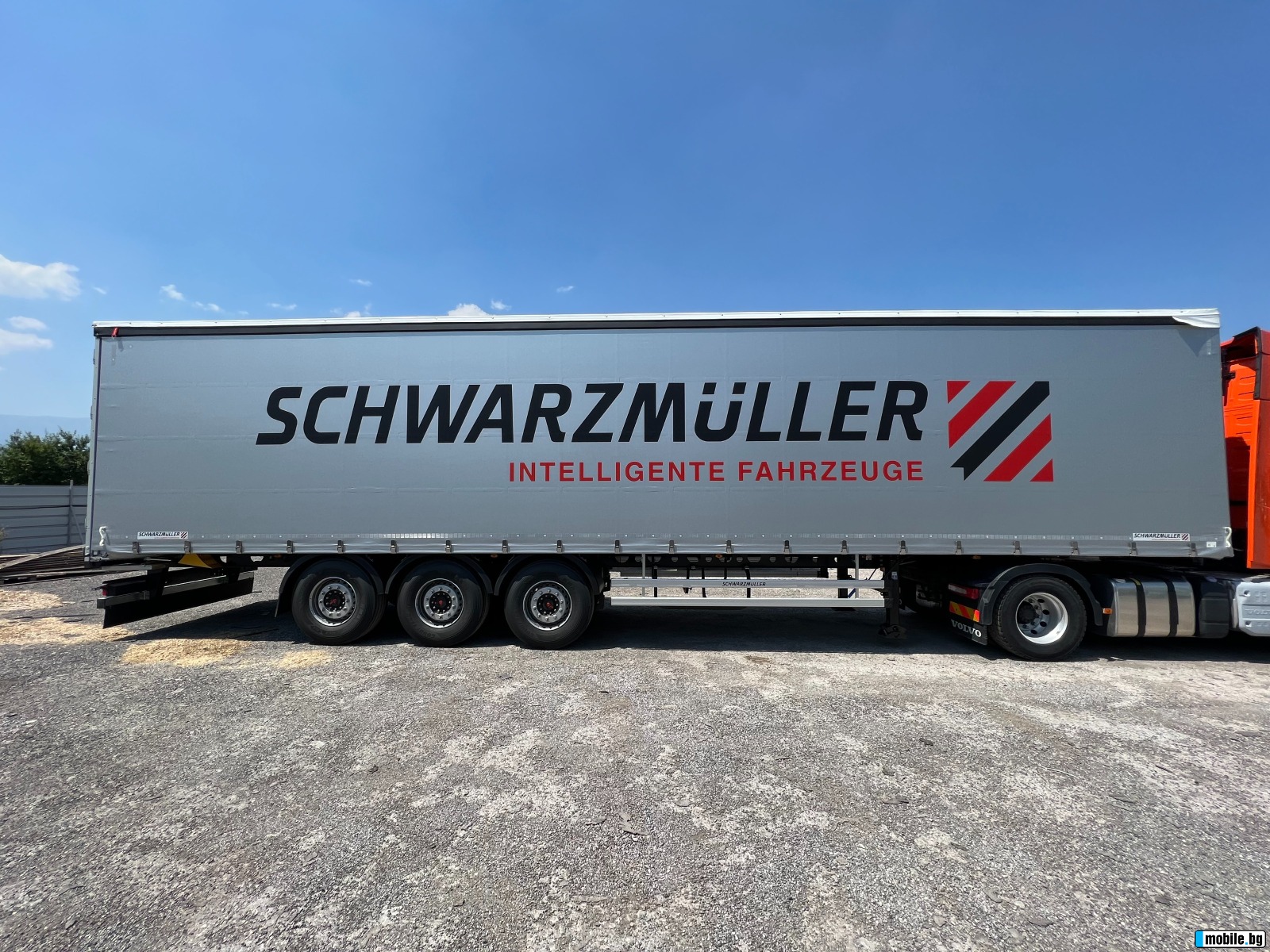  Schwarzmuller J-Serie, 5570kg, Goodyear,  | Mobile.bg   6