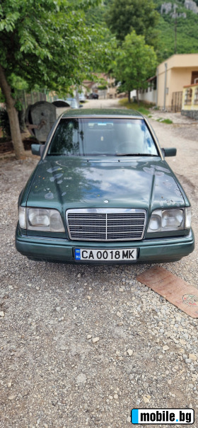     Mercedes-Benz E 250 2.5 d 113 hp