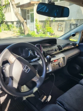 Honda Fr-v, снимка 5