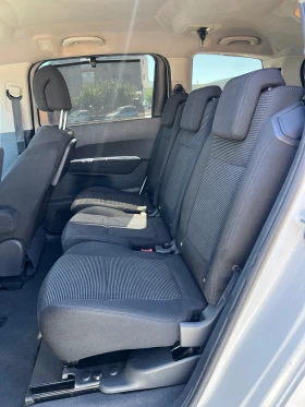 Peugeot 5008 1.6HDI 7места!!!, снимка 13