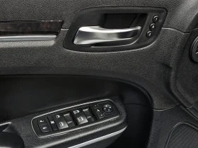 Chrysler 300c 3.6 Prestige, снимка 17