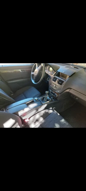 Mercedes-Benz C 180, снимка 2
