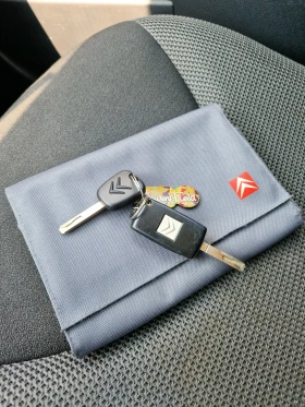 Citroen C2 1.1i 104000км!!!КЛИМАТИК!, снимка 15 - Автомобили и джипове - 53664646