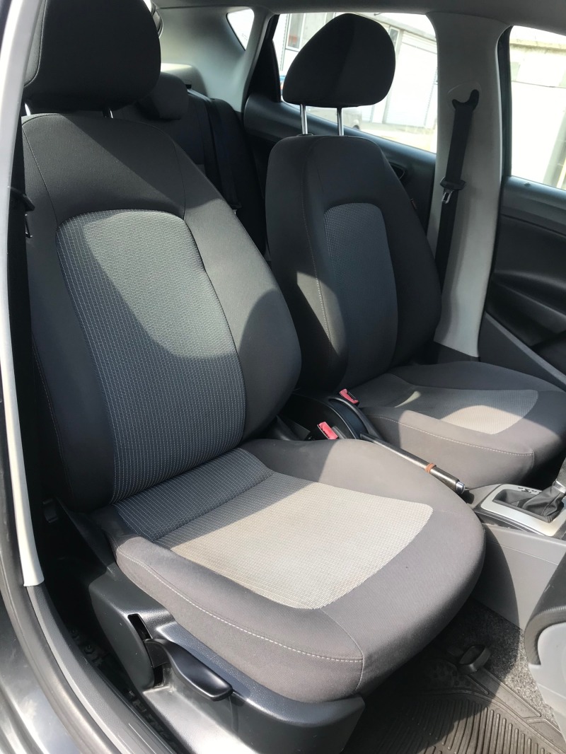 Seat Ibiza 1.2 avtomat, снимка 8 - Автомобили и джипове - 44802698