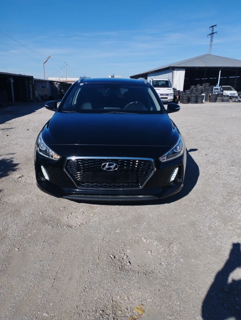 Hyundai I30 1.6, снимка 12 - Автомобили и джипове - 47438323