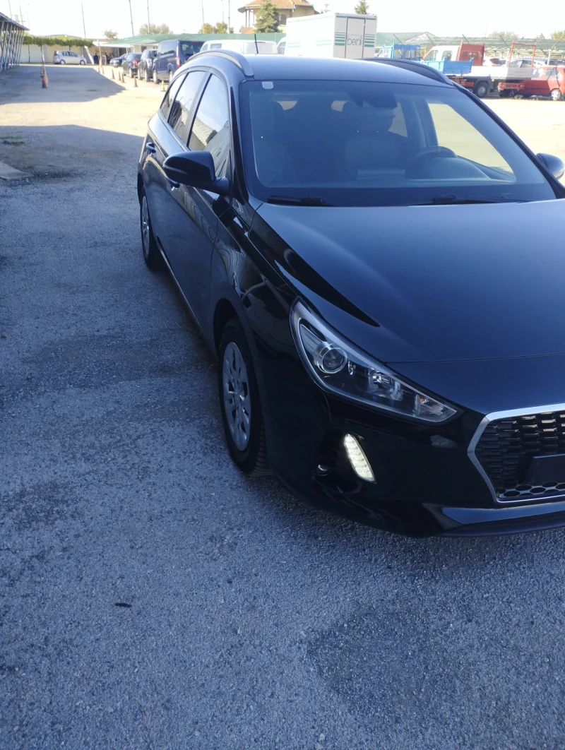 Hyundai I30 1.6, снимка 6 - Автомобили и джипове - 47438323