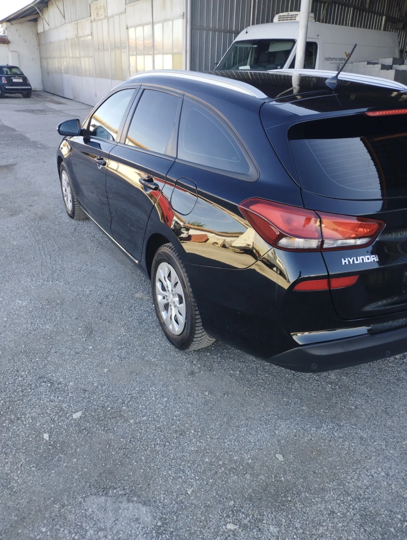 Hyundai I30 1.6, снимка 4 - Автомобили и джипове - 47438323