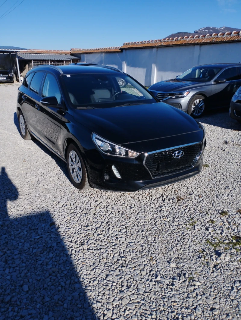 Hyundai I30 1.6, снимка 14 - Автомобили и джипове - 47438323