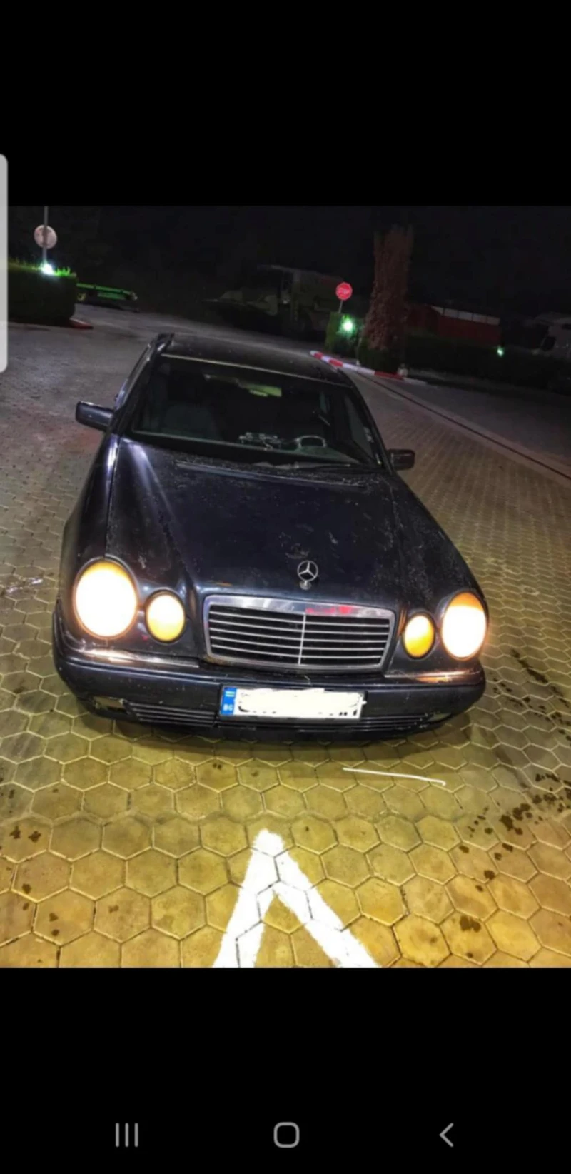 Mercedes-Benz E 200, снимка 2 - Автомобили и джипове - 48131927